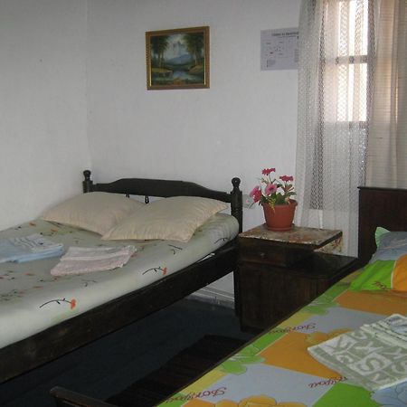 The Old House Guest House Obedinenie 客房 照片